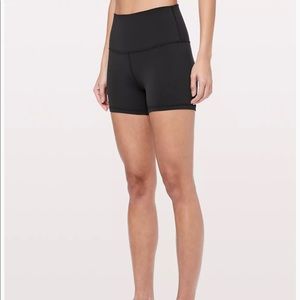 Lululemon High Rise Mini Shorts Black Size 6